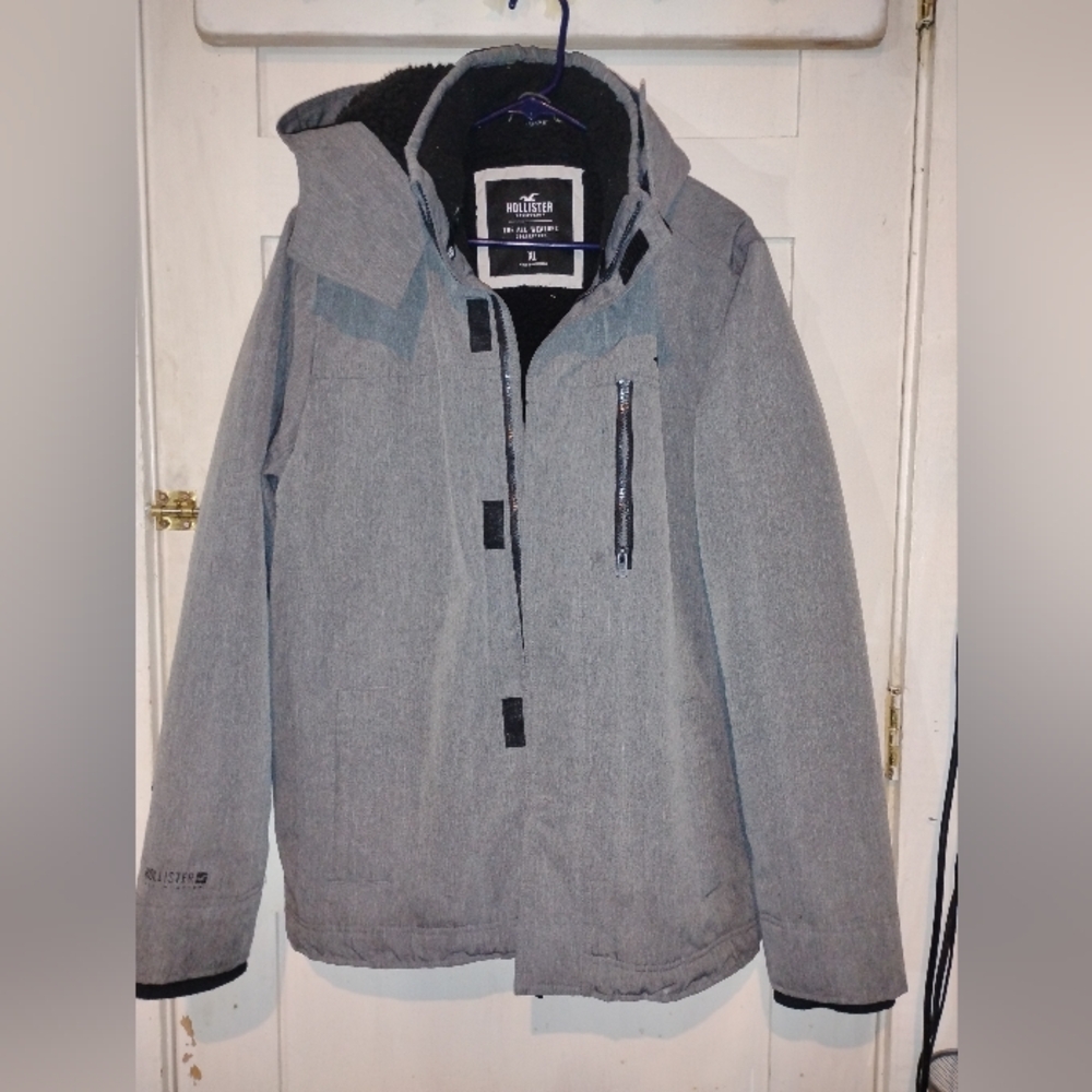 Hollister coat